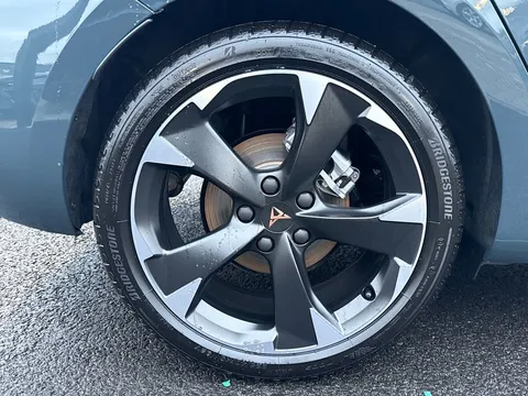 6 of 42 for CUPRA Leon 1.5 TSI 150 V1 5dr ** DELIVERY MILEAGE**