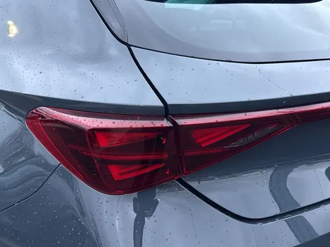 15 of 42 for CUPRA Leon 1.5 TSI 150 V1 5dr ** DELIVERY MILEAGE**