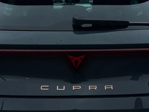 24 of 42 for CUPRA Leon 1.5 TSI 150 V1 5dr ** DELIVERY MILEAGE**