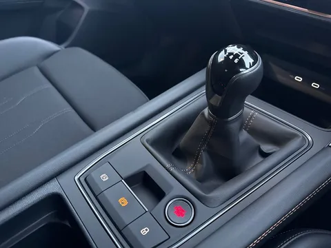 35 of 42 for CUPRA Leon 1.5 TSI 150 V1 5dr ** DELIVERY MILEAGE**