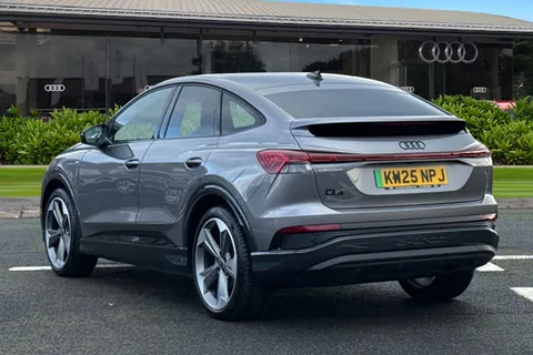 KW25NPJ Audi Q4 e-tron Q4 Sportback Black Edition 45 e-tron 210,00 kW Thumbnail #3