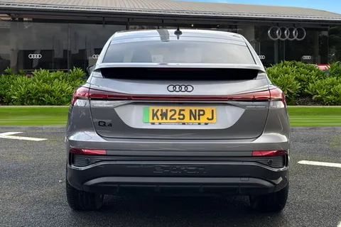 KW25NPJ Audi Q4 e-tron Q4 Sportback Black Edition 45 e-tron 210,00 kW Thumbnail #5