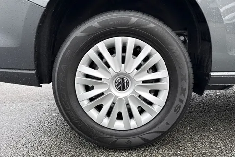 DC75MFJ Volkswagen Caddy 2.0 TDI 102PS Commerce Pro Van [Tech Pack] Thumbnail #11
