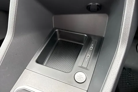 DC75MFJ Volkswagen Caddy 2.0 TDI 102PS Commerce Pro Van [Tech Pack] Thumbnail #33