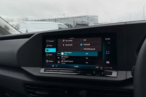 DC75MFJ Volkswagen Caddy 2.0 TDI 102PS Commerce Pro Van [Tech Pack] Thumbnail #46