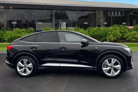 KM74OGE Audi Q4 e-tron Q4 Sportback S line 45 e-tron  210,00 kW Thumbnail #4