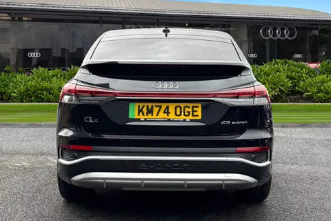 KM74OGE Audi Q4 e-tron Q4 Sportback S line 45 e-tron  210,00 kW Thumbnail #5