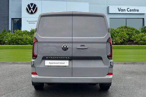 DF25FVW Volkswagen Transporter 160kW 65kWh Commerce Pro Van Auto Thumbnail #5