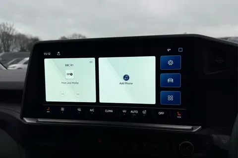 DF25FVW Volkswagen Transporter 160kW 65kWh Commerce Pro Van Auto Thumbnail #17