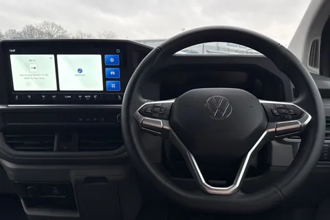 DF25FVW Volkswagen Transporter 160kW 65kWh Commerce Pro Van Auto Thumbnail #18