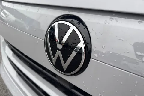 DF25FVW Volkswagen Transporter 160kW 65kWh Commerce Pro Van Auto Thumbnail #29