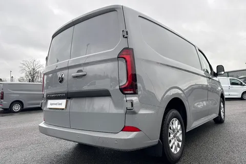 DF25FVW Volkswagen Transporter 160kW 65kWh Commerce Pro Van Auto Thumbnail #31