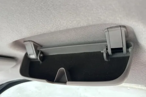 DF25FVW Volkswagen Transporter 160kW 65kWh Commerce Pro Van Auto Thumbnail #39