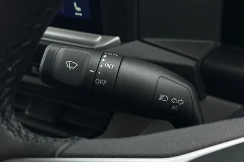 DF25FVW Volkswagen Transporter 160kW 65kWh Commerce Pro Van Auto Thumbnail #40