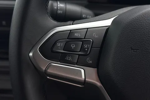 DF25FVW Volkswagen Transporter 160kW 65kWh Commerce Pro Van Auto Thumbnail #41