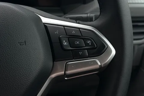 DF25FVW Volkswagen Transporter 160kW 65kWh Commerce Pro Van Auto Thumbnail #42