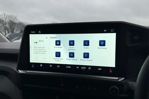 DF25FVW Volkswagen Transporter 160kW 65kWh Commerce Pro Van Auto Thumbnail #51