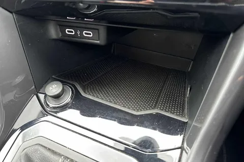 CX71WHS Volkswagen T-Roc 2.0 TDI EVO R-Line 5dr DSG Thumbnail #40