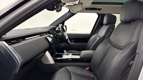 3 of 20 for Land Rover Range Rover 3.0 P460e HSE 5dr