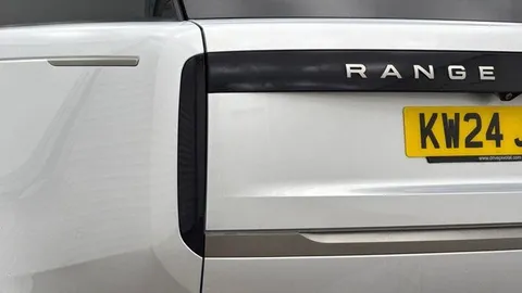 19 of 20 for Land Rover Range Rover 3.0 P460e HSE 5dr