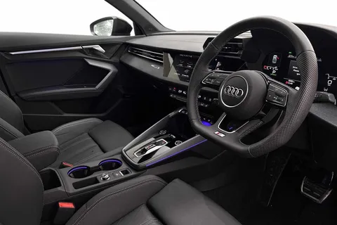 KT25EHU Audi A3 Black Edition 35 TFSI 150 PS S tronic Thumbnail #5