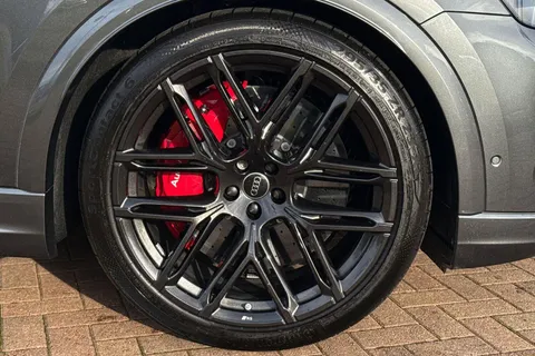 7 of 66 for Audi RS Q8 SUV performance Carbon Vorsprung 640 PS tiptronic