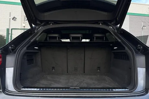 10 of 66 for Audi RS Q8 SUV performance Carbon Vorsprung 640 PS tiptronic