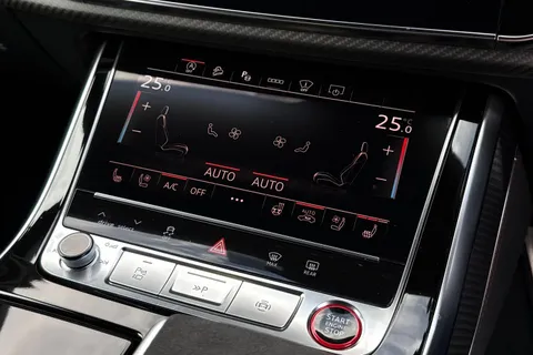 19 of 66 for Audi RS Q8 SUV performance Carbon Vorsprung 640 PS tiptronic