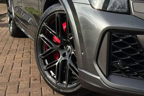 26 of 66 for Audi RS Q8 SUV performance Carbon Vorsprung 640 PS tiptronic