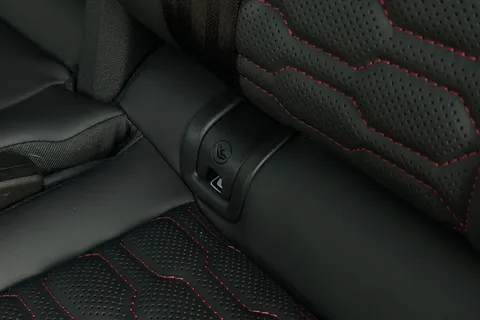 27 of 66 for Audi RS Q8 SUV performance Carbon Vorsprung 640 PS tiptronic