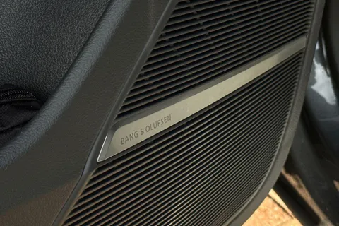 30 of 66 for Audi RS Q8 SUV performance Carbon Vorsprung 640 PS tiptronic