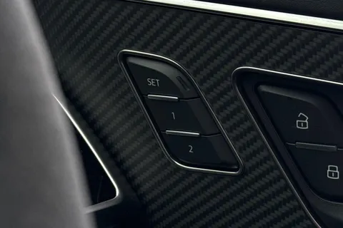 40 of 66 for Audi RS Q8 SUV performance Carbon Vorsprung 640 PS tiptronic