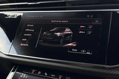 44 of 66 for Audi RS Q8 SUV performance Carbon Vorsprung 640 PS tiptronic