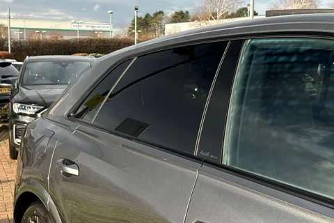 52 of 66 for Audi RS Q8 SUV performance Carbon Vorsprung 640 PS tiptronic