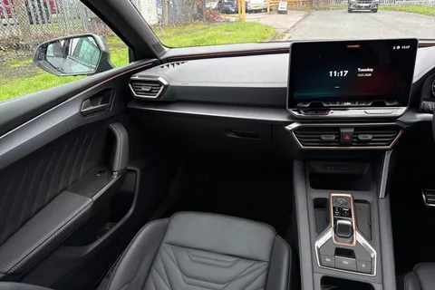 DE25ZPX CUPRA Leon 2.0 TSI VZ2 DSG Euro 6 (s/s) 5dr Thumbnail #16