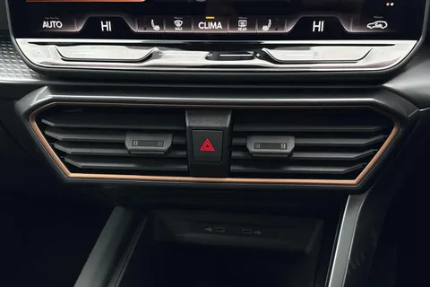 DE25ZPX CUPRA Leon 2.0 TSI VZ2 DSG Euro 6 (s/s) 5dr Thumbnail #20