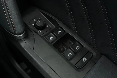 DE25ZPX CUPRA Leon 2.0 TSI VZ2 DSG Euro 6 (s/s) 5dr Thumbnail #37