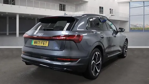 WN71FET Audi e-tron Black Edition 50 quattro 230,00 kW Thumbnail #4