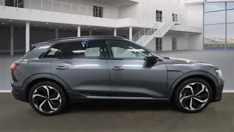 WN71FET Audi e-tron Black Edition 50 quattro 230,00 kW Thumbnail #6