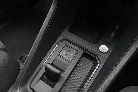 DE25VTZ Volkswagen Caddy Maxi 2.0 TDI 122PS Commerce Pro Van DSG [Tech Pack] Thumbnail #19