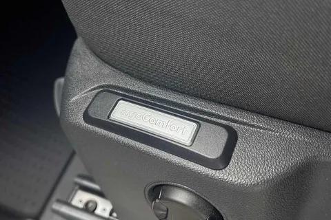 DE25VTZ Volkswagen Caddy Maxi 2.0 TDI 122PS Commerce Pro Van DSG [Tech Pack] Thumbnail #31