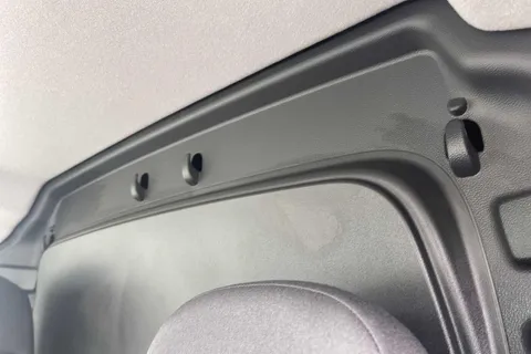 DE25VTZ Volkswagen Caddy Maxi 2.0 TDI 122PS Commerce Pro Van DSG [Tech Pack] Thumbnail #33