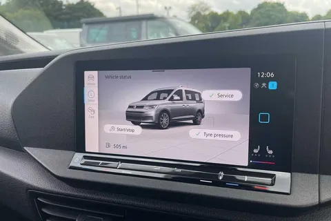 DE25VTZ Volkswagen Caddy Maxi 2.0 TDI 122PS Commerce Pro Van DSG [Tech Pack] Thumbnail #43