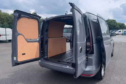 DE25VTZ Volkswagen Caddy Maxi 2.0 TDI 122PS Commerce Pro Van DSG [Tech Pack] Thumbnail #57