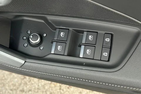 20 of 49 for Audi A3 1.5 TFSI S line Sportback S Tronic Euro 6 (s/s) 5dr