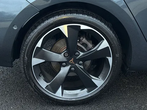 KY23WCW CUPRA Leon 1.5 eTSI V1 5dr DSG Thumbnail #24