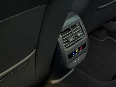 KY23WCW CUPRA Leon 1.5 eTSI V1 5dr DSG Thumbnail #31