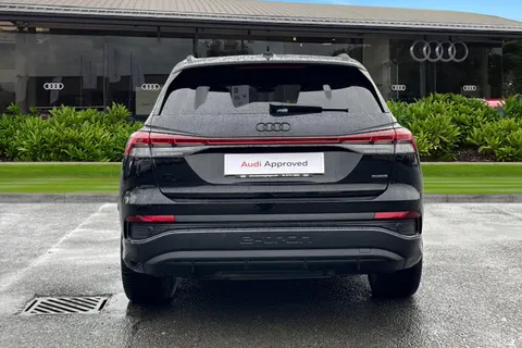 MT74CAO Audi Q4 e-tron Q4  Black Edition 55 e-tron quattro 250,00 kW Thumbnail #5
