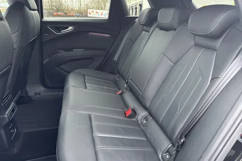 MT74CAO Audi Q4 e-tron Q4  Black Edition 55 e-tron quattro 250,00 kW Thumbnail #19