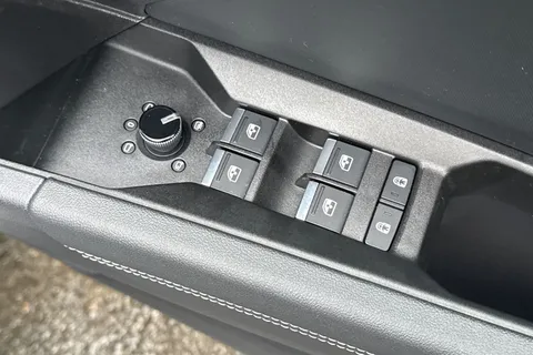 MT74CAO Audi Q4 e-tron Q4  Black Edition 55 e-tron quattro 250,00 kW Thumbnail #21